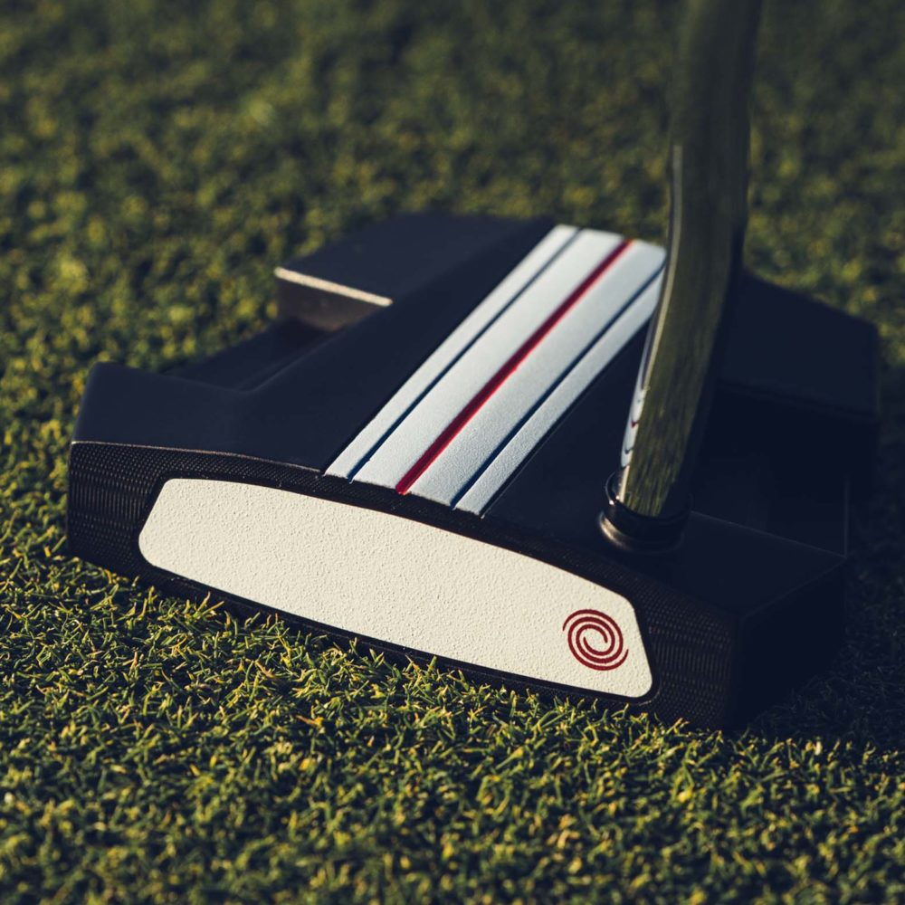 putters-2022-eleven-triple-track-db-lifestyle___4