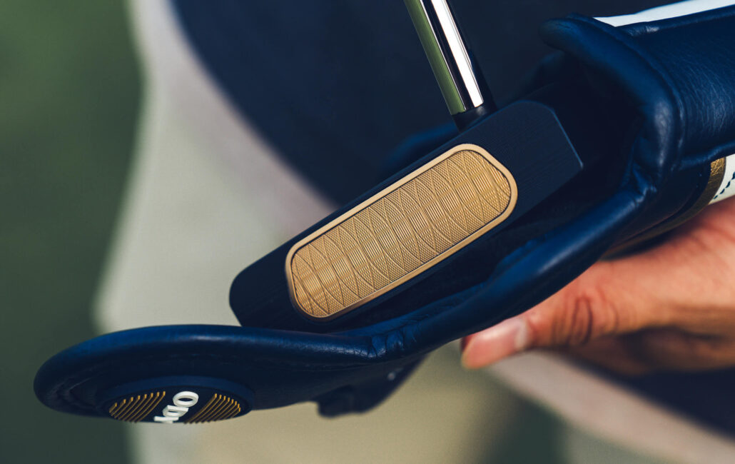 putters-2024-ai-one-milled-jailbird-mini-t-db_lifestyle___2