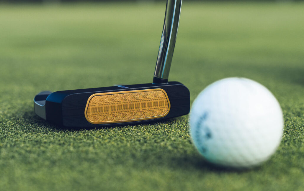 putters-2024-ai-one-milled-jailbird-mini-t-db_lifestyle___3
