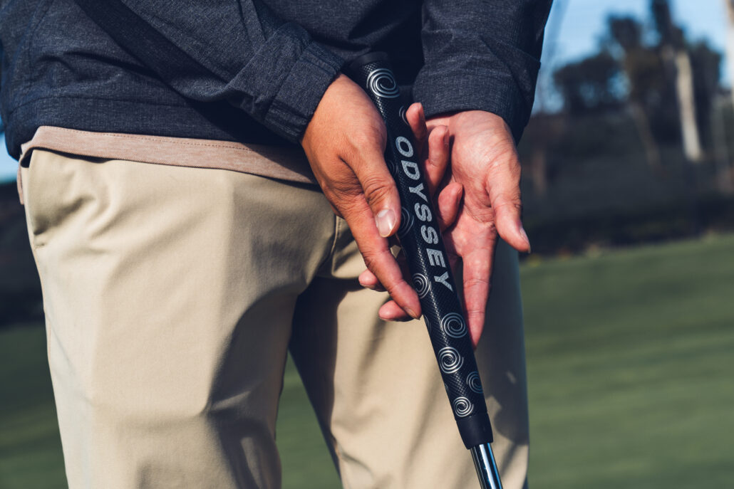 Microhinge-Grip-Lifestyle-1009242-02-9110