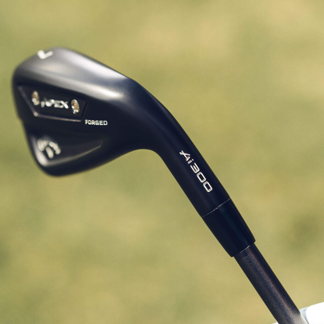 irons-2025-apex-ai300-black_lifestyle___3