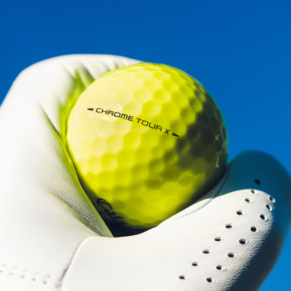 balls-2026-chrome-tour-x-yellow_1446_lifestyle___3