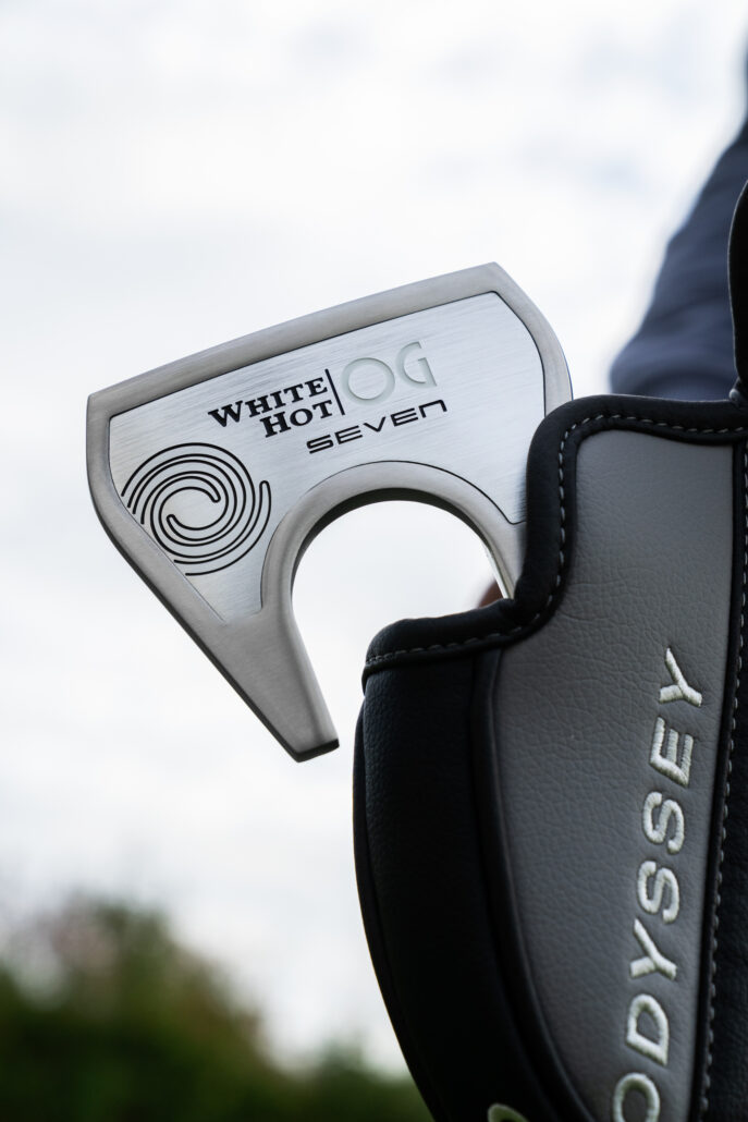 Putter-Black-REVA-Complete-Set-Lifestyle-02-020526-7937