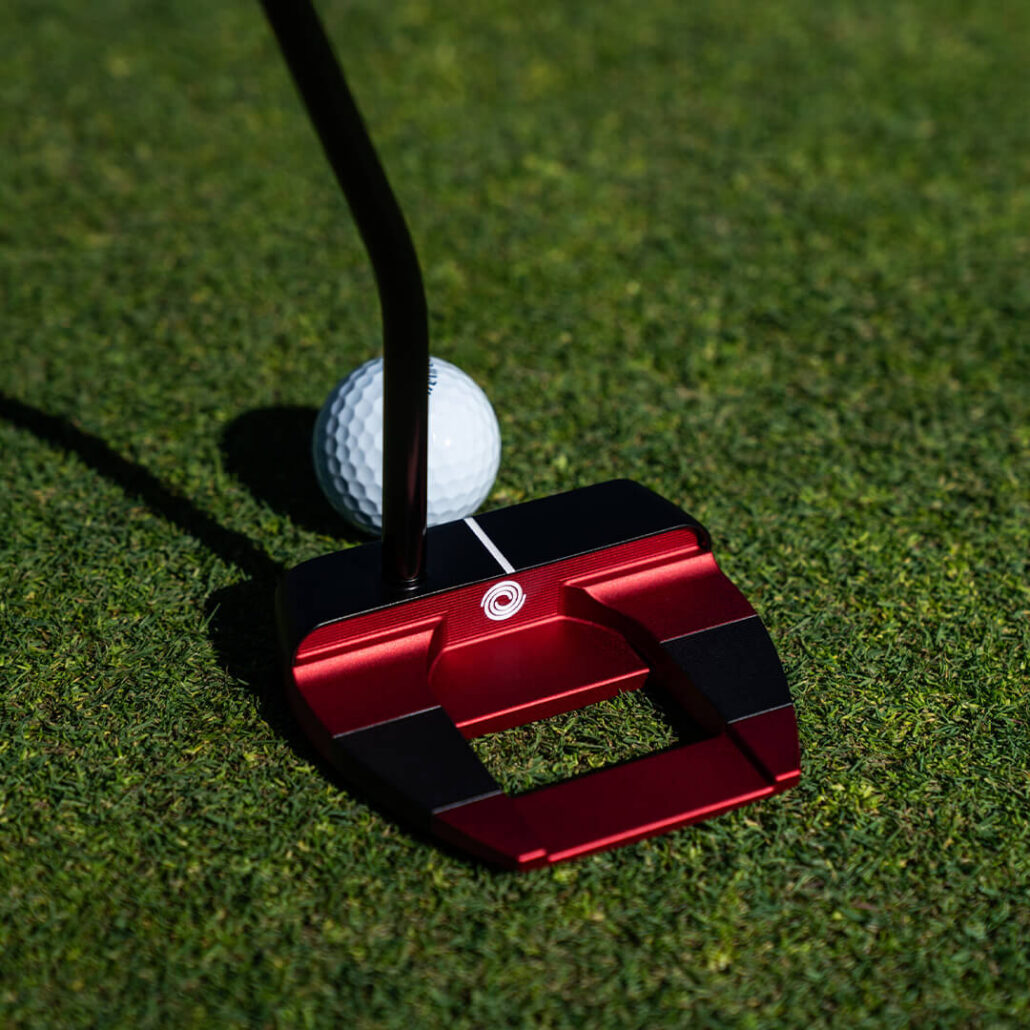 putters-2026-square-2-square-tri-hot-jailbird-sb_lifestyle___1