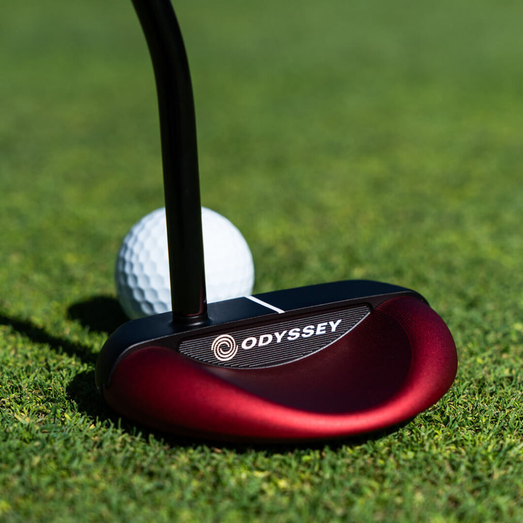 putters-2026-square-2-square-tri-hot-rossie-sb_lifestyle___1