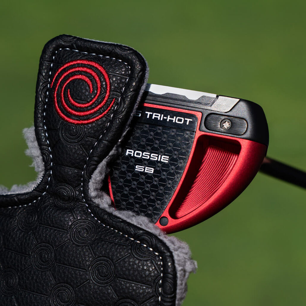 putters-2026-square-2-square-tri-hot-rossie-sb_lifestyle___6