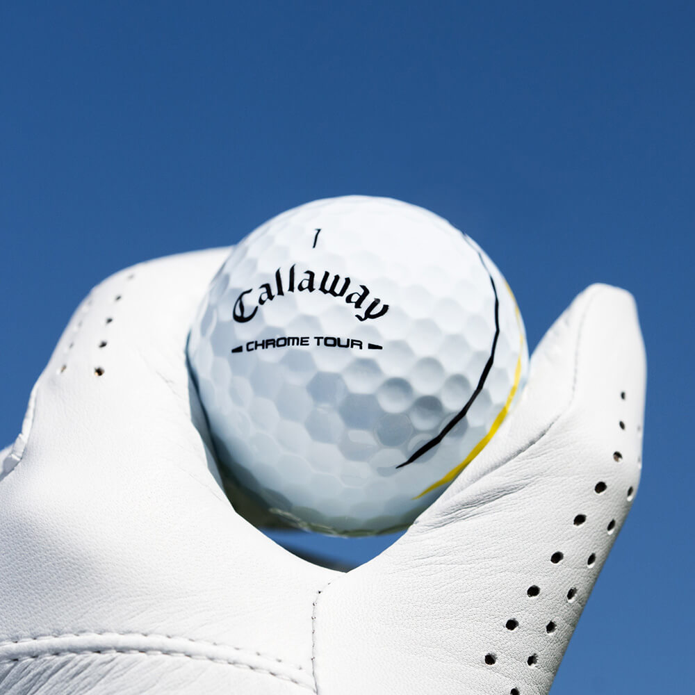 balls-2026-chrome-tour-triple-track-black-yellow_6222_lifestyle___4